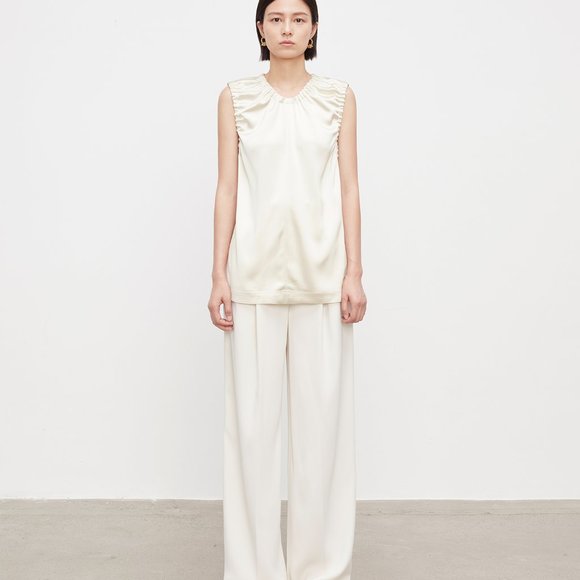 CHICJOC Women Pearl Acetate Satin Sleeveless Top - Picture 6 of 15